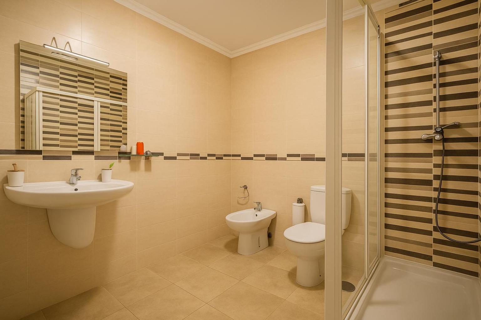 Elara Hotel Viveiro Buitenkant foto